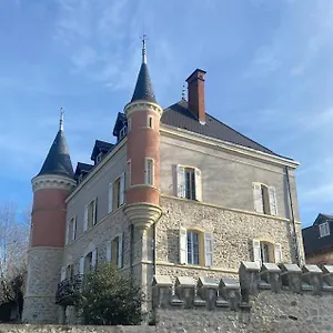 Chateau De Saint-genix Affittacamere